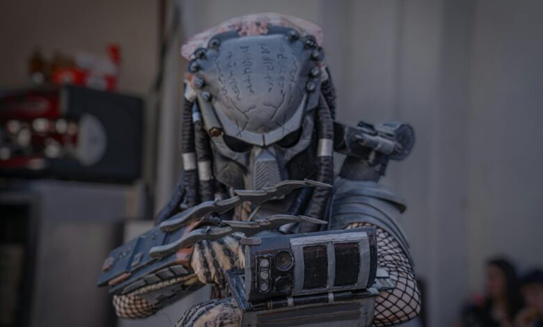 Close-up of a predator character cosplay at an event in Buenos Aires, Argentina.