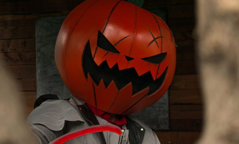 Scary pumpkin head costume in Ciudad de México, perfect for Halloween festivities.