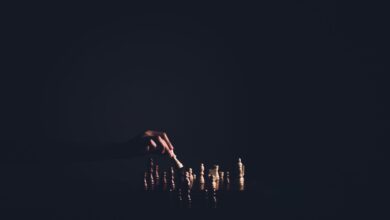 Dark atmospheric chess game showcasing strategic play, emphasizing intelligence and strategy.